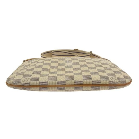 Louis Vuitton Checkered Shoulder Bag in Cream and Brown - Picture 4 of 12